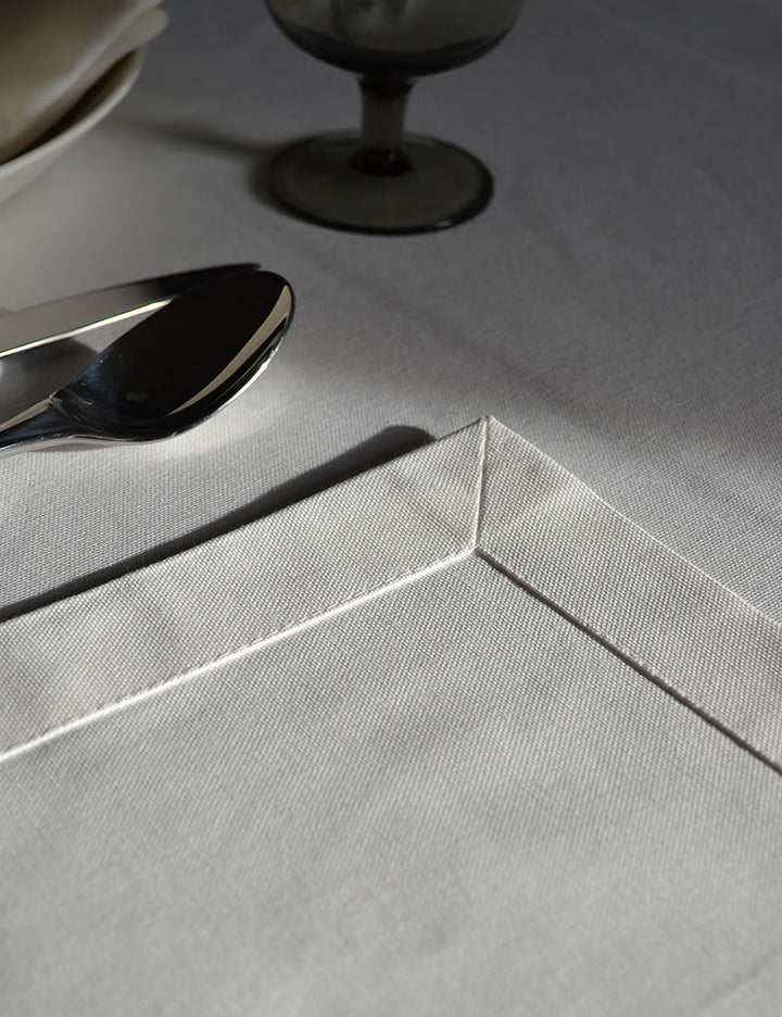 Obrus ​​Uni Bawełniany Kremowy Biały